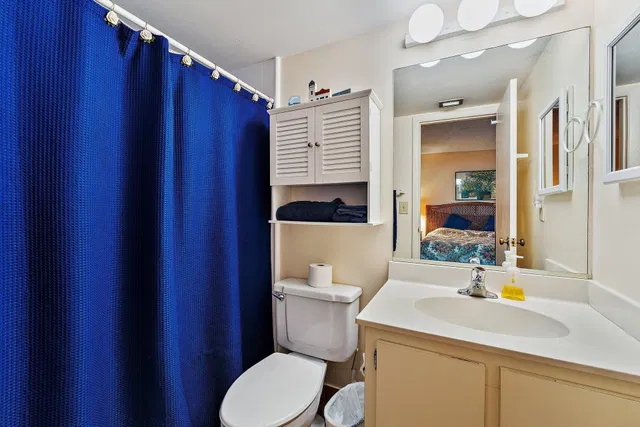  Unit B104 photo 19