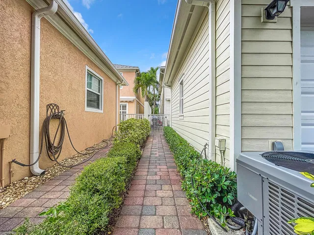 Mallory Creek Abacoa Residence photo 11