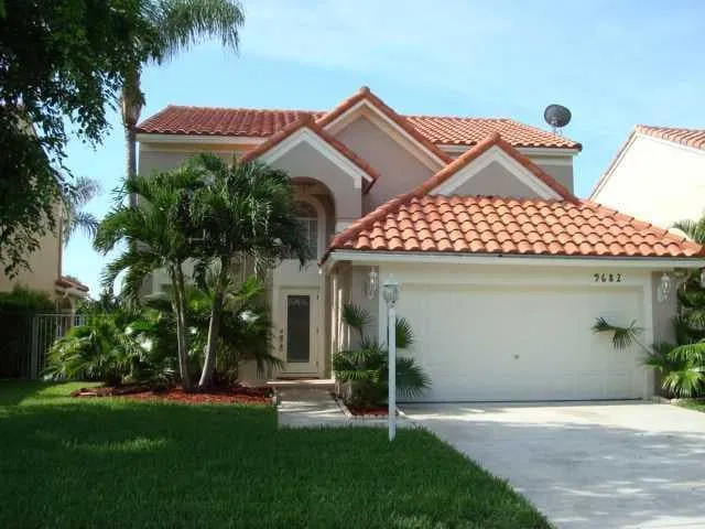 Residence photo 2