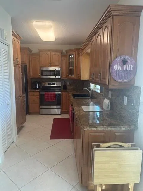 Residence photo 8