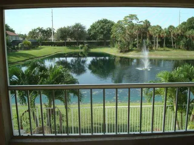 Residence photo 19