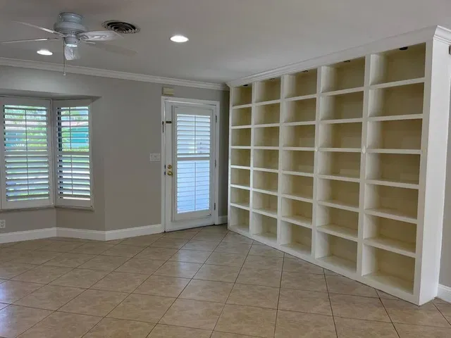 Residence photo 15