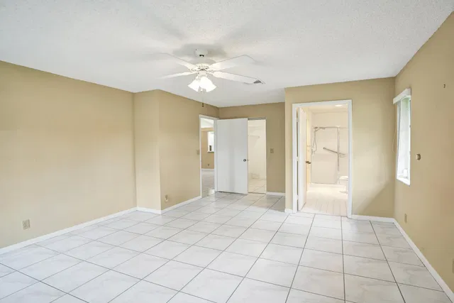Residence photo 27