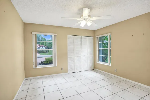 Residence photo 33