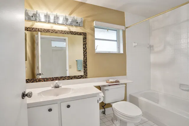 Residence photo 35