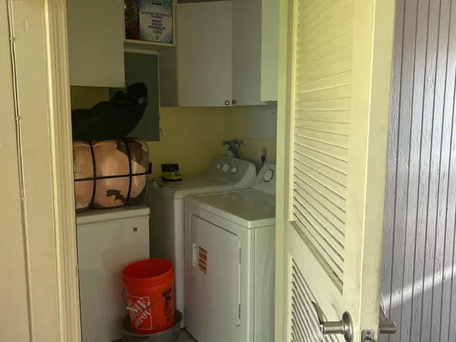 Unit 501 photo 3