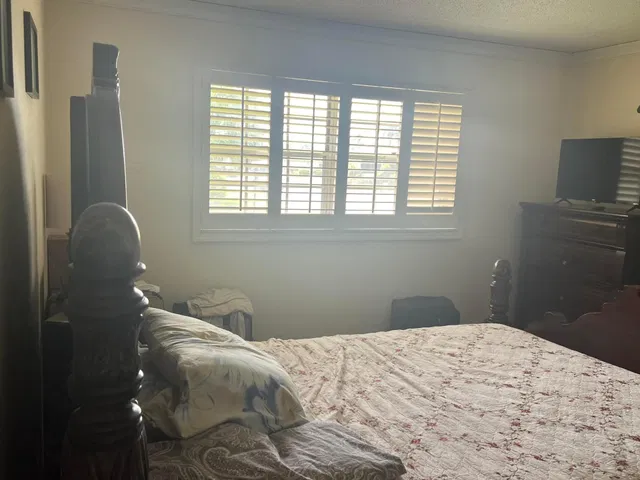 Unit 501 photo 6