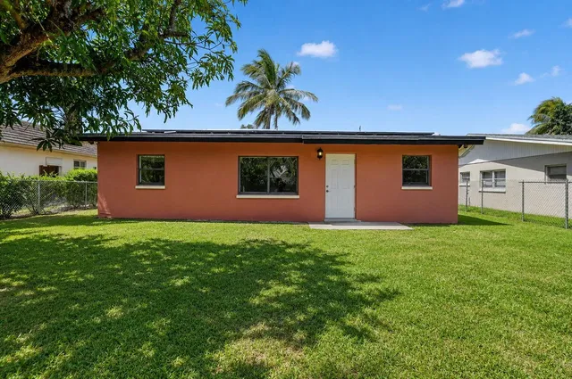  Residence photo 4
