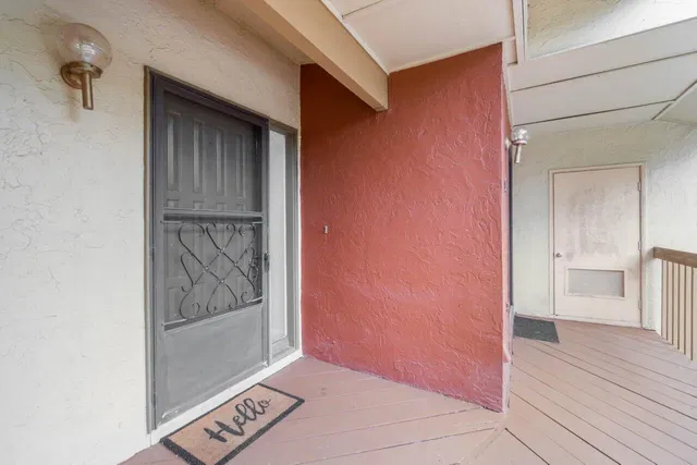 Unit 36 photo 24