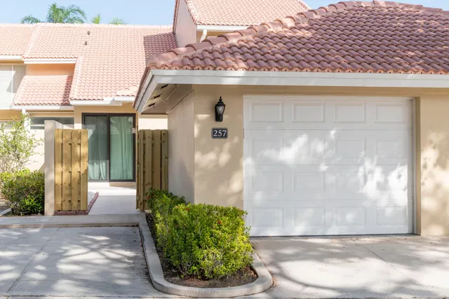 PGA National Palm Beach Gardens Residence photo 4