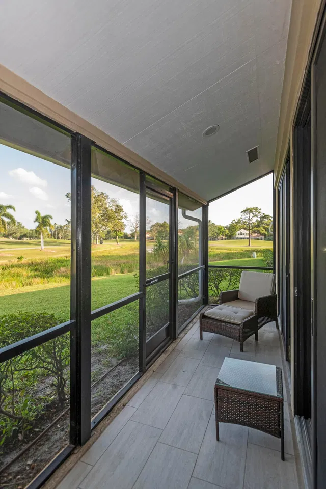 PGA National Palm Beach Gardens Residence photo 47
