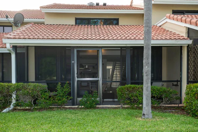 PGA National Palm Beach Gardens Residence photo 48