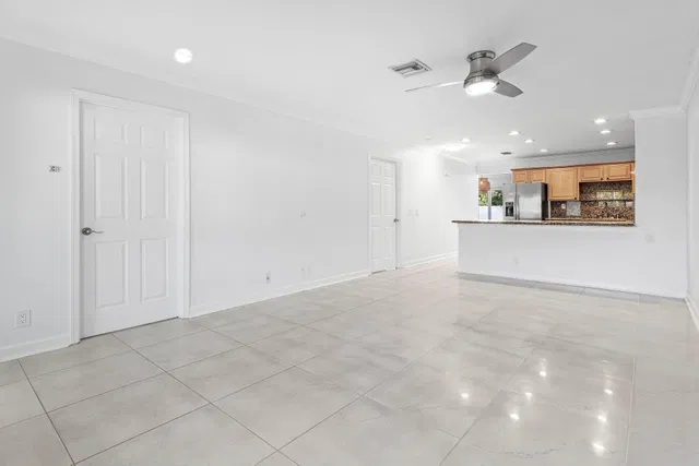 Residence photo 9