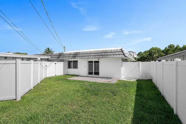 Residence photo 23