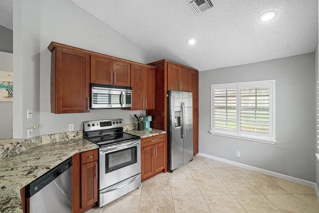  Residence photo 11