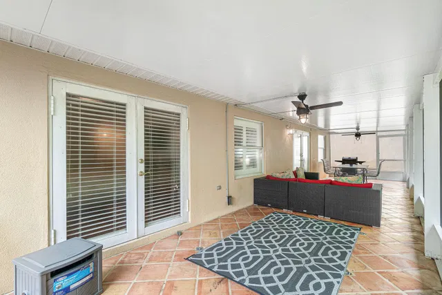  Residence photo 26
