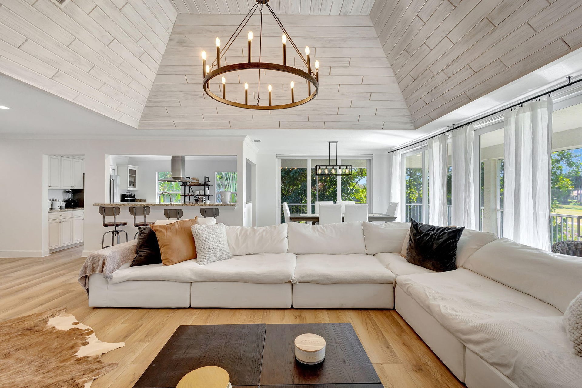 First Fairway Residence photo 15