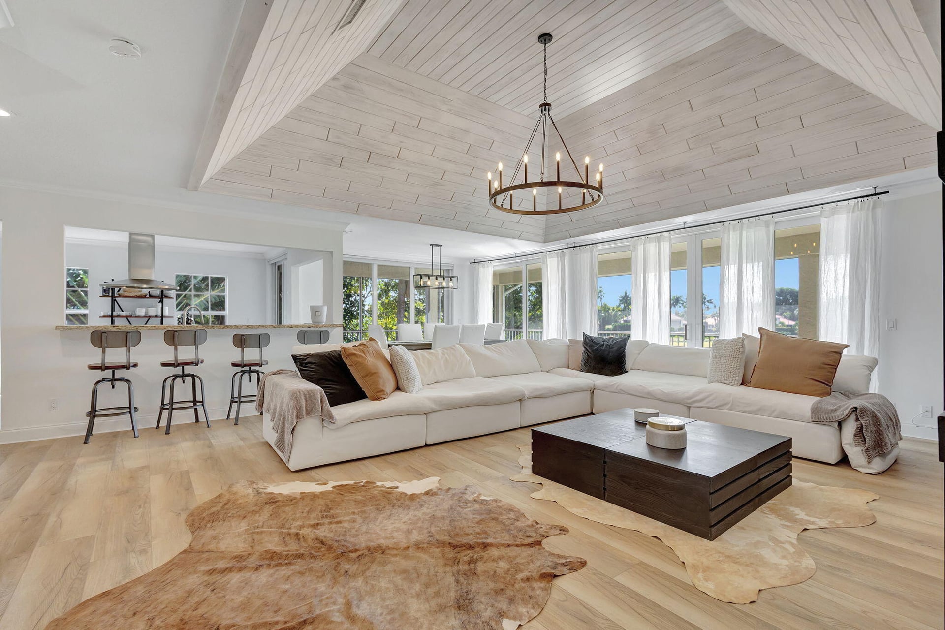 First Fairway Residence photo 17