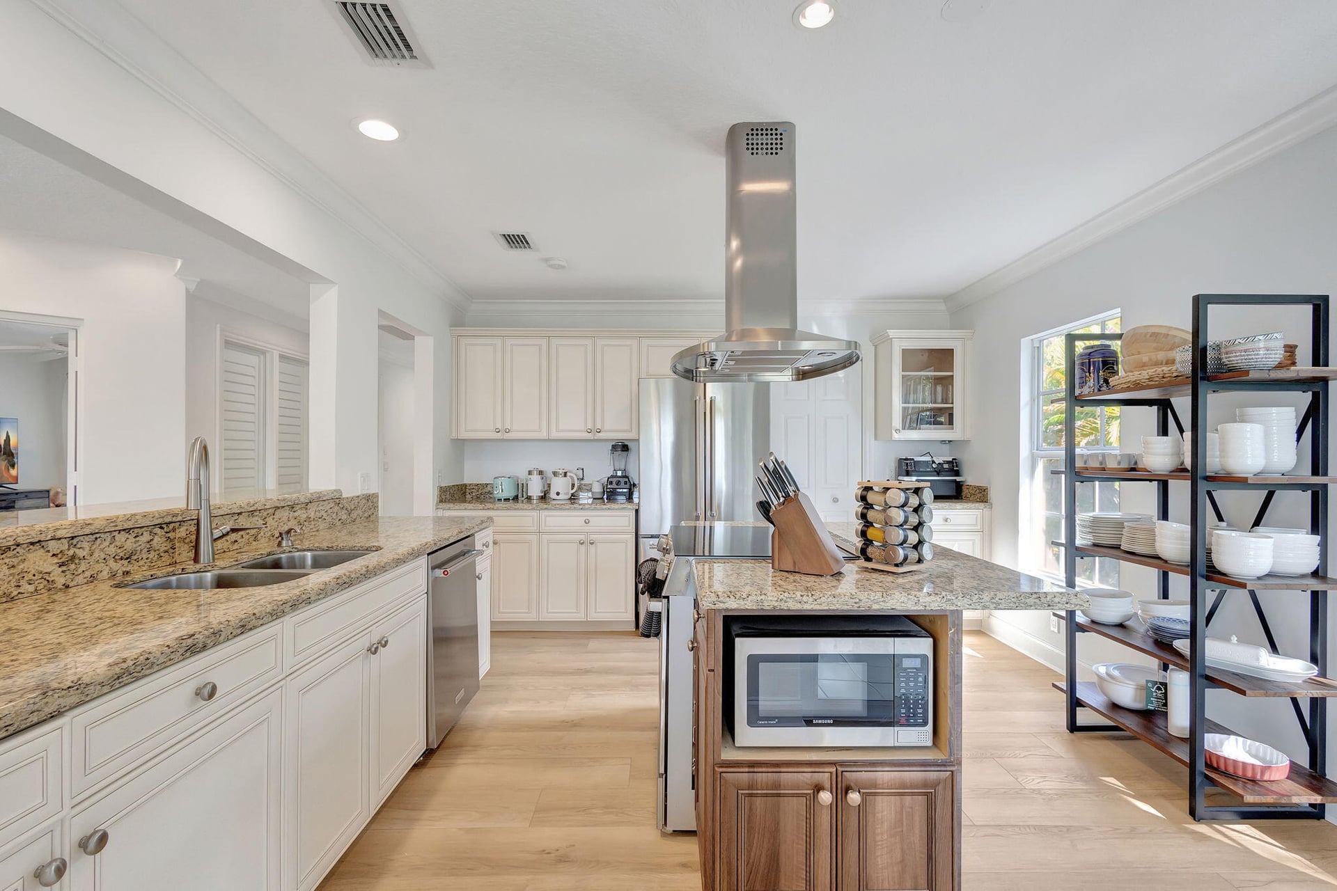 First Fairway Residence photo 25