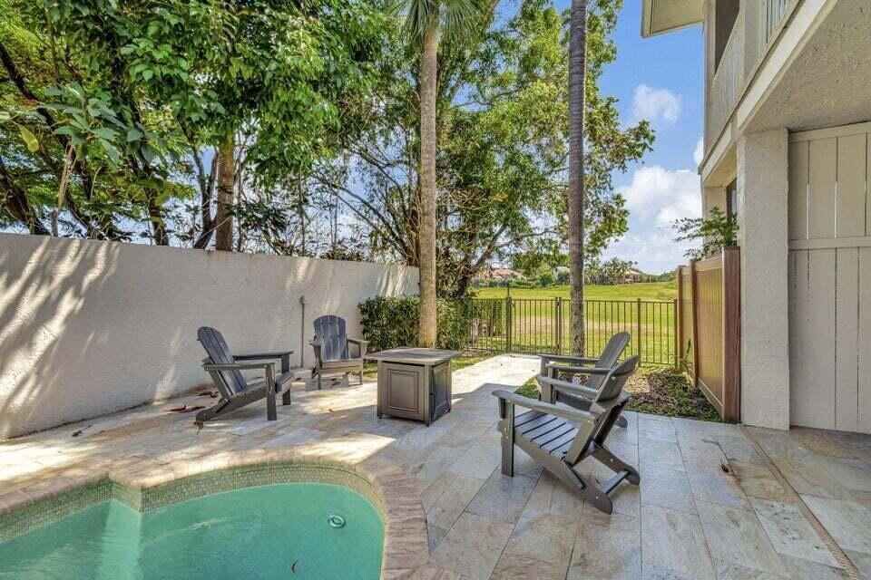 First Fairway Residence photo 50