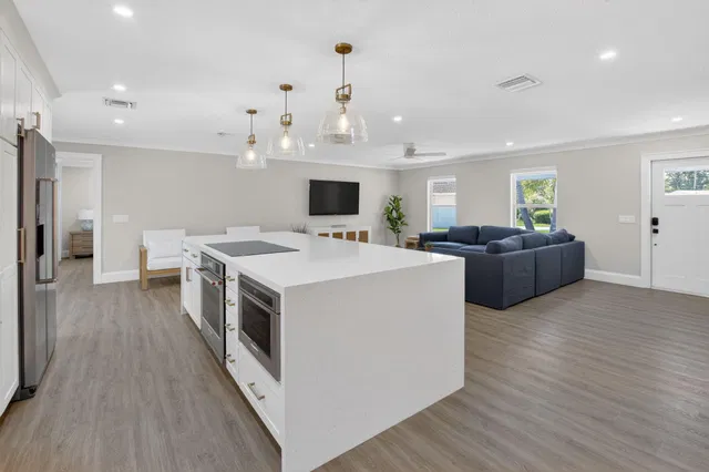 Residence photo 10