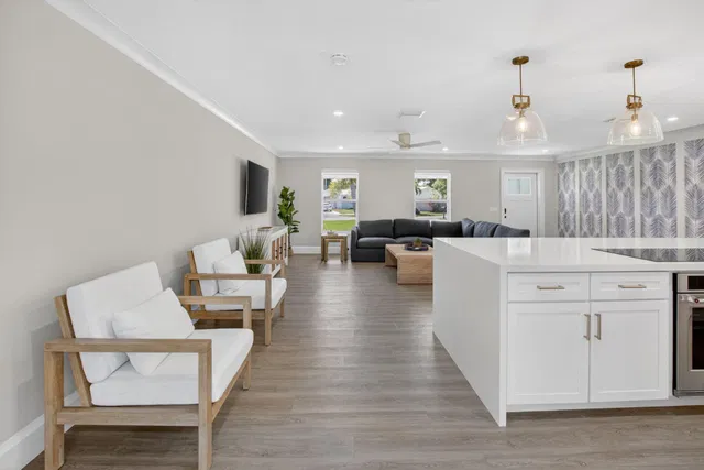 Residence photo 18