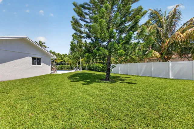 Residence photo 51