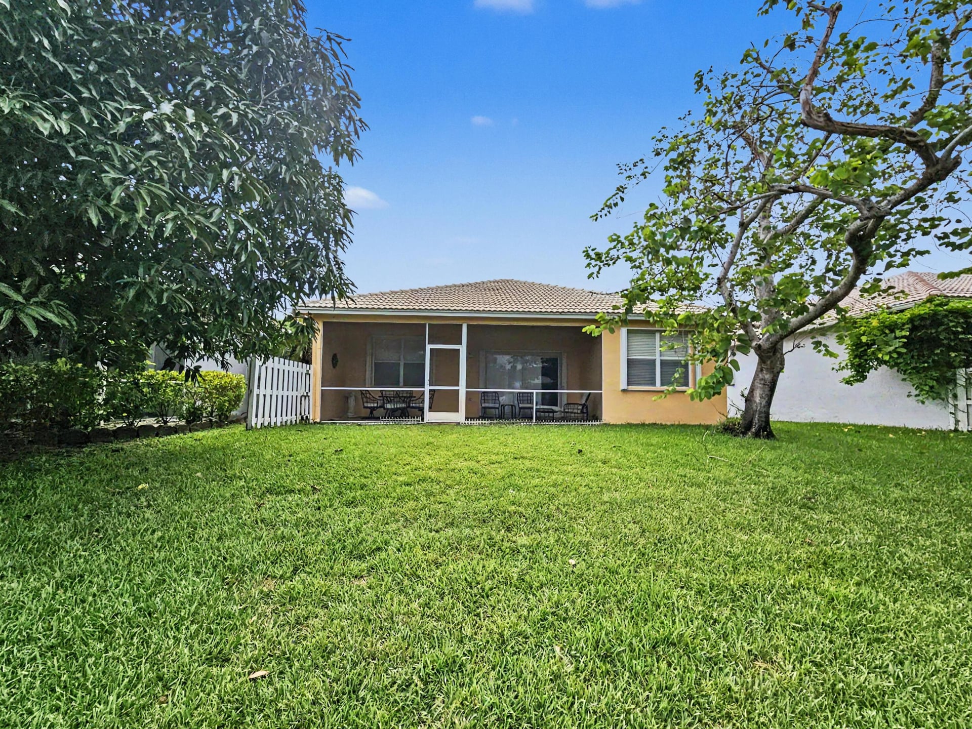 Residence photo 5