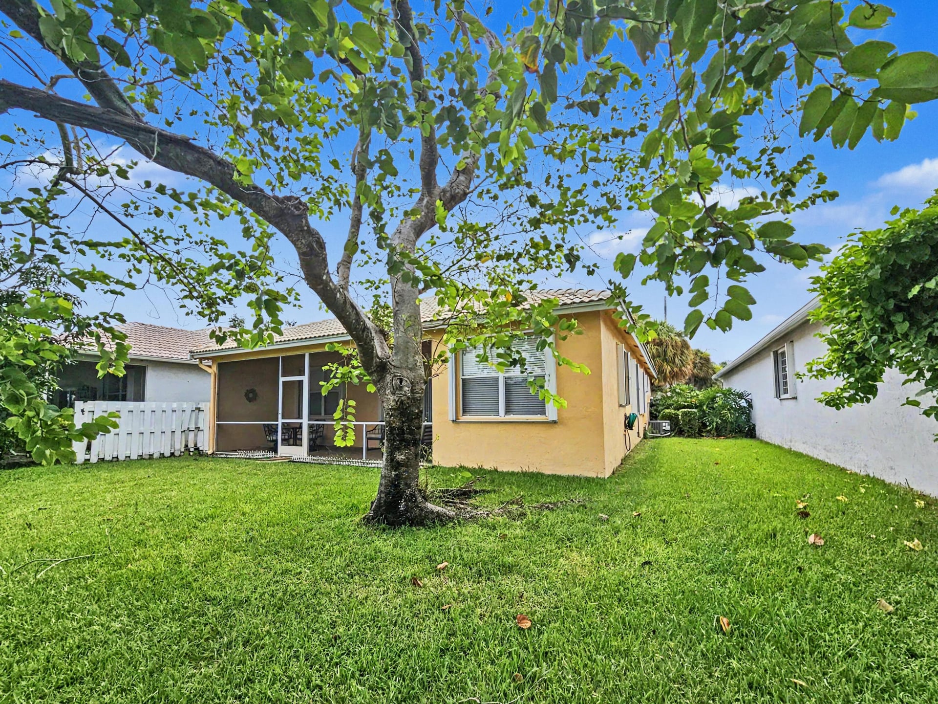 Residence photo 6