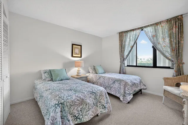 Unit 204 photo 13