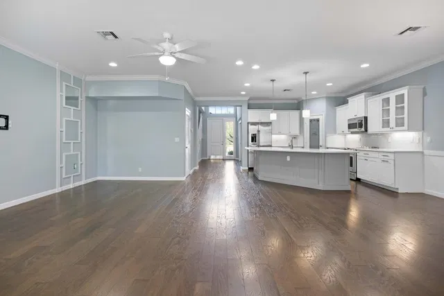 Residence photo 6