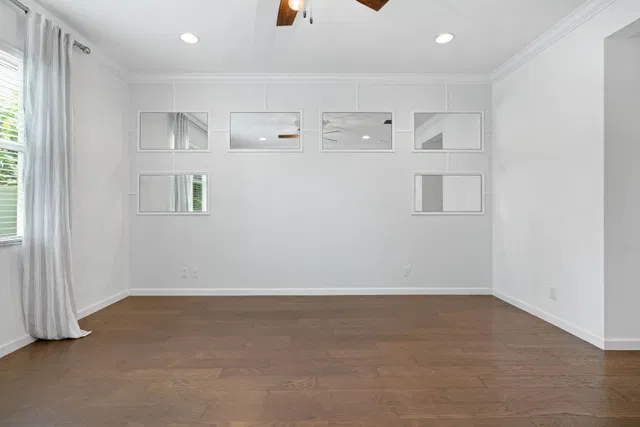 Residence photo 16