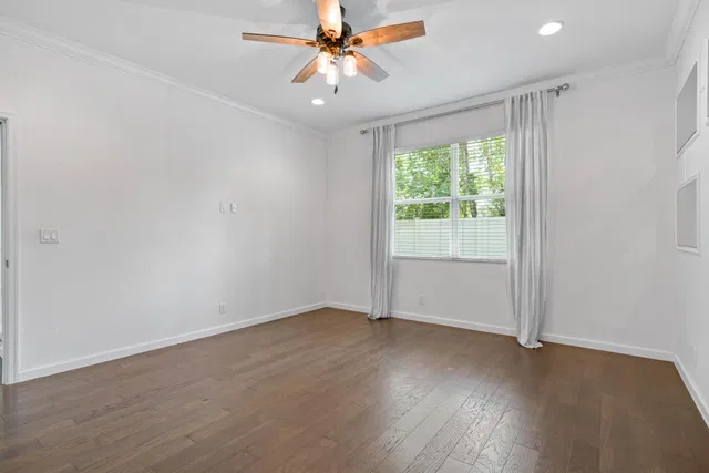 Residence photo 18