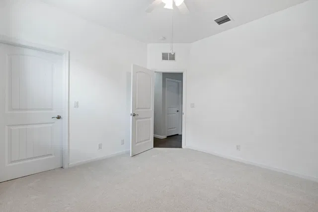 Residence photo 35