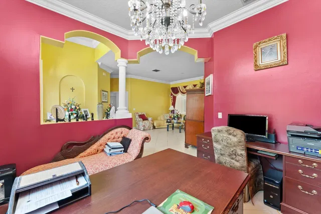 Residence photo 6