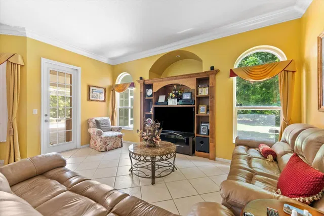 Residence photo 11
