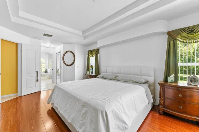 Residence photo 18