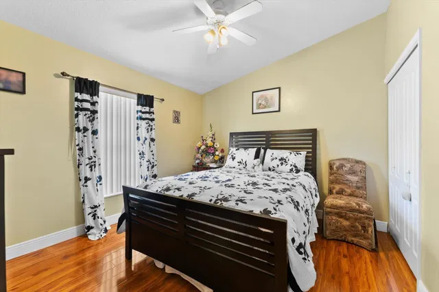 Residence photo 19