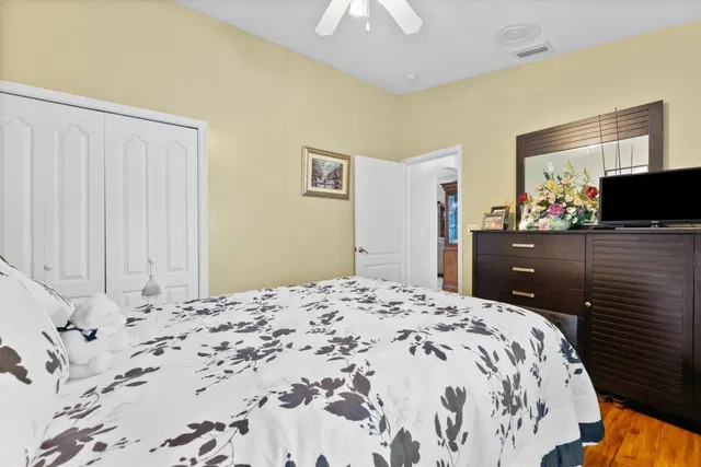 Residence photo 20