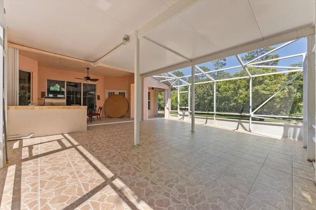 Residence photo 27