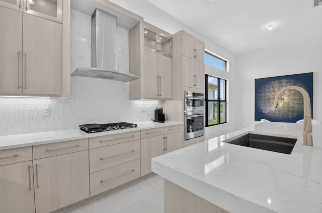  Residence photo 20