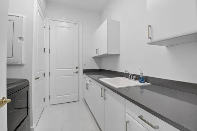  Residence photo 34
