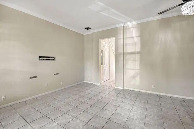 Residence photo 15