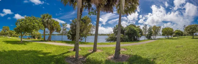 Unit 109 photo 20