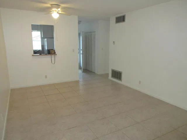  Unit 107 photo 4