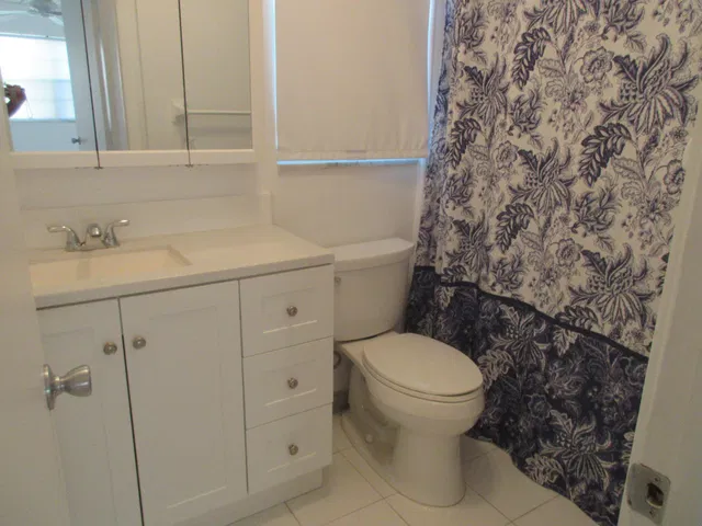  Unit 107 photo 5