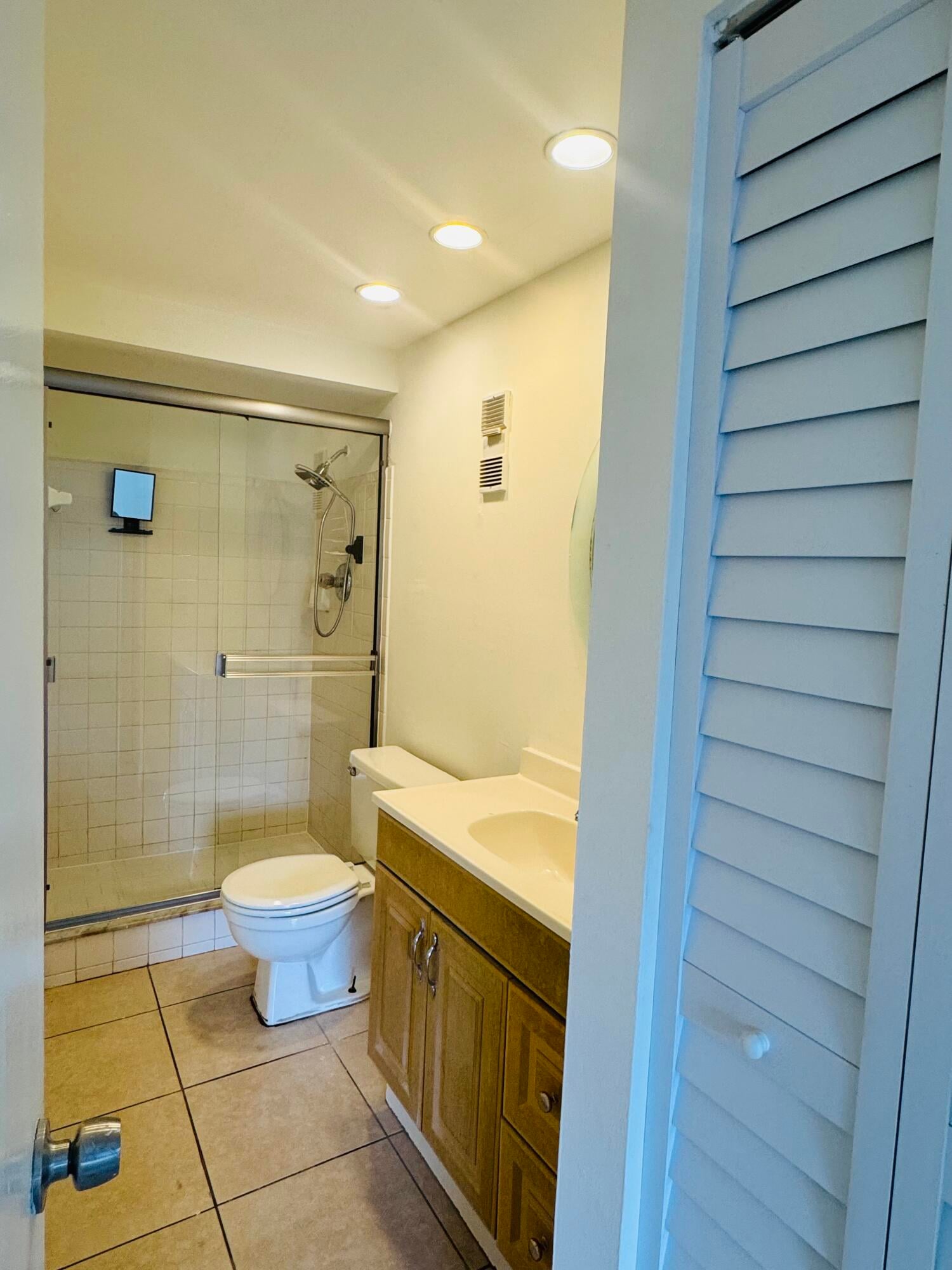 Unit 3020 photo 5