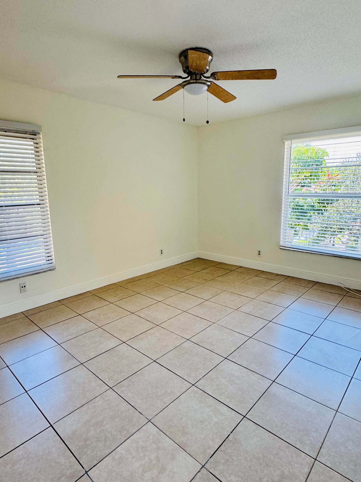 Unit 3020 photo 6