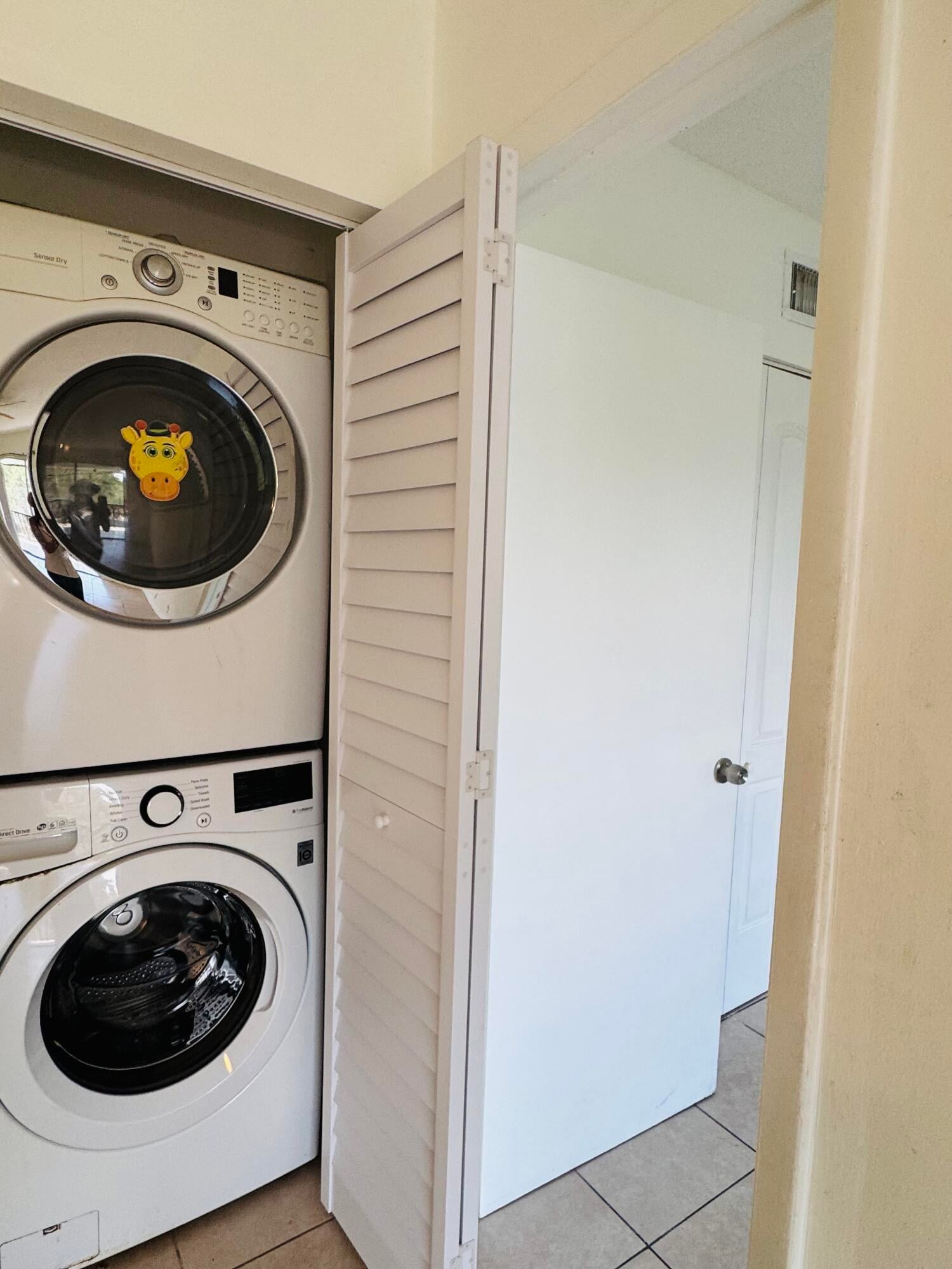 Unit 3020 photo 7