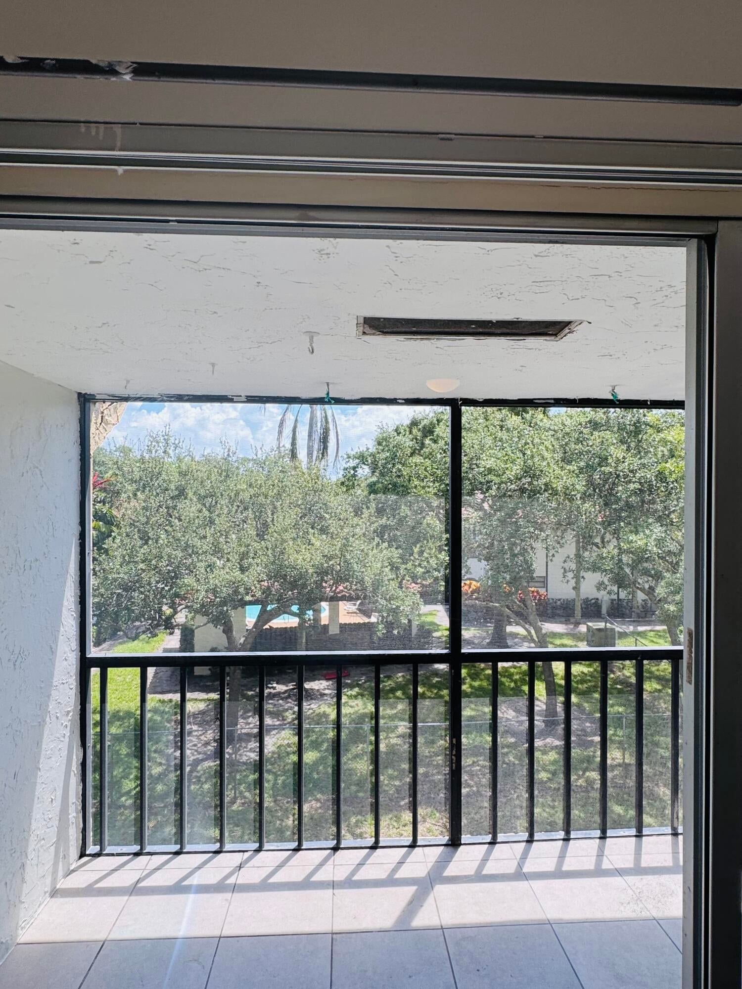 Unit 3020 photo 8